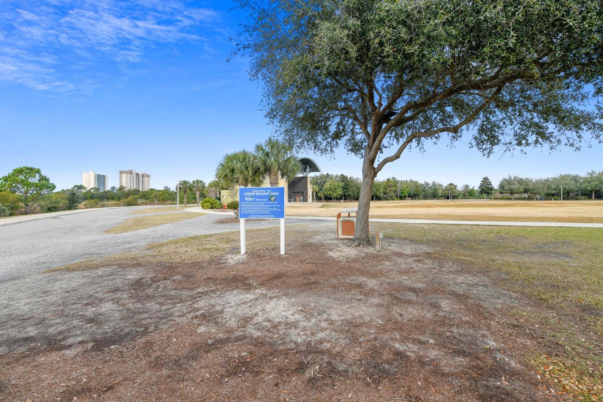 Emerald Beach #1330 By Book That Condo Panama City Beach Eksteriør billede
