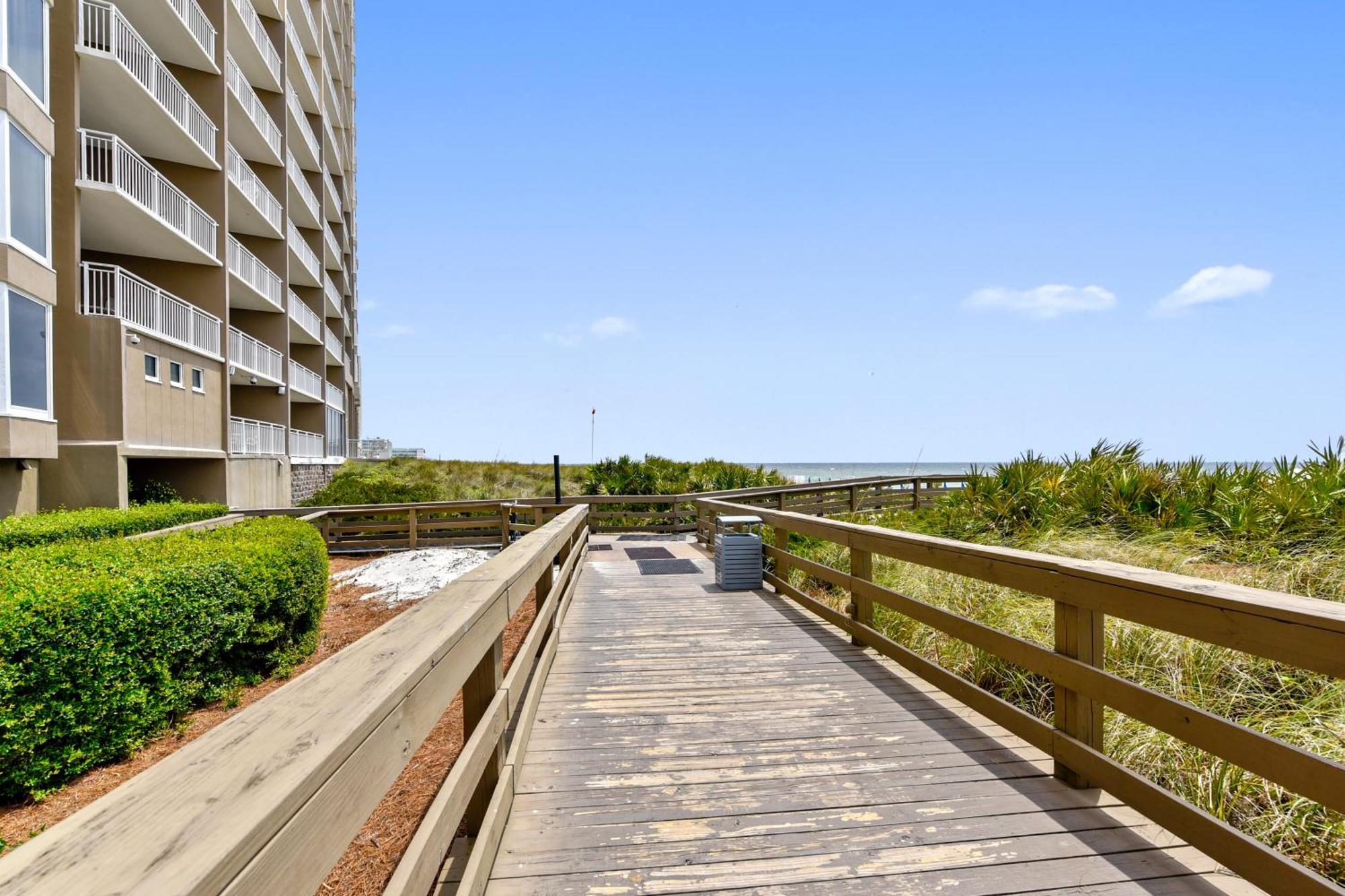 Emerald Beach #1330 By Book That Condo Panama City Beach Eksteriør billede